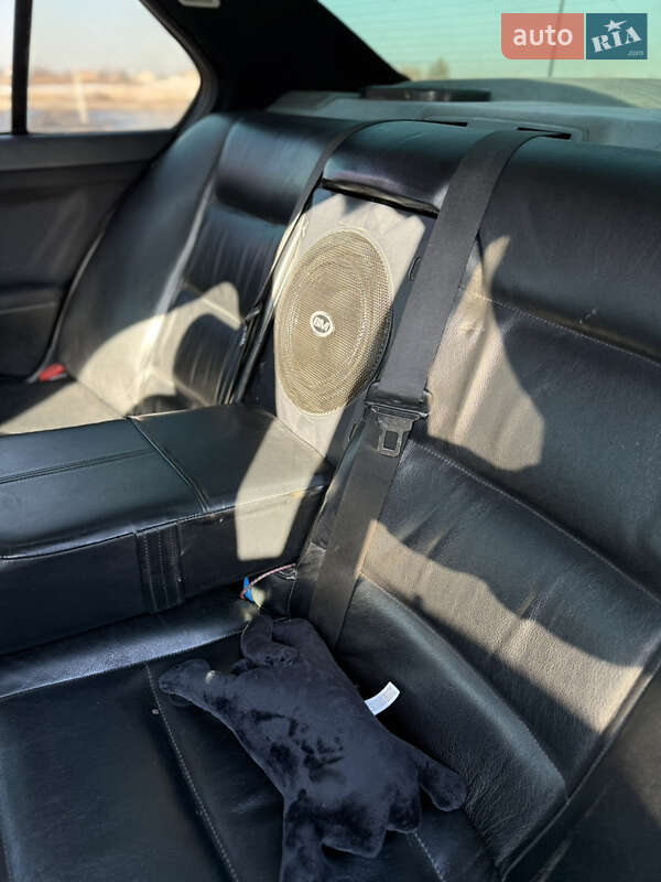 Седан BMW 3 Series 1994 в Ровно