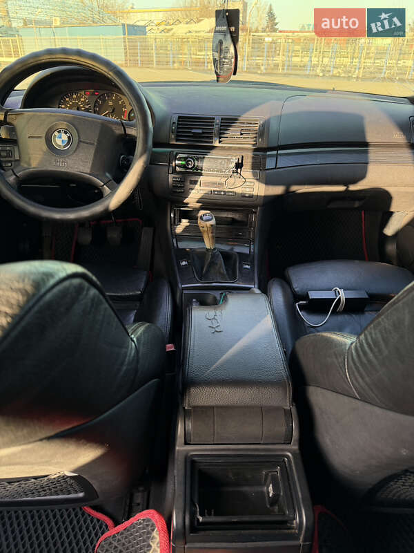 Седан BMW 3 Series 2001 в Днепре