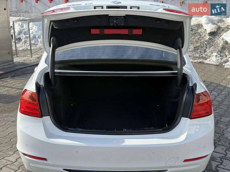 Седан BMW 3 Series 2012 в Киеве