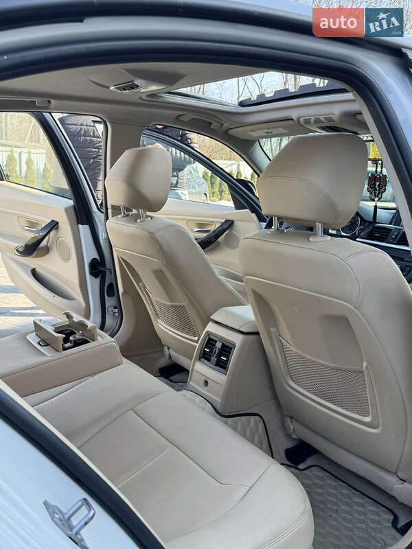 Седан BMW 3 Series 2015 в Луцке