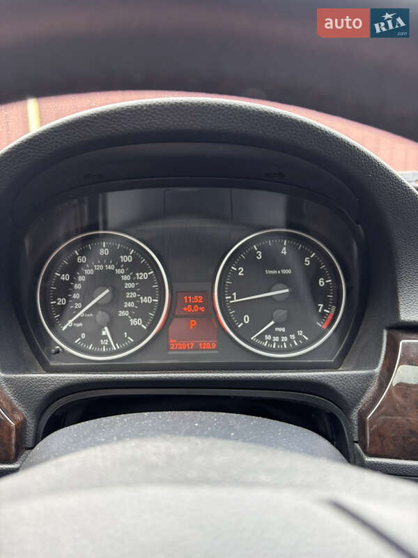 Седан BMW 3 Series 2009 в Одессе