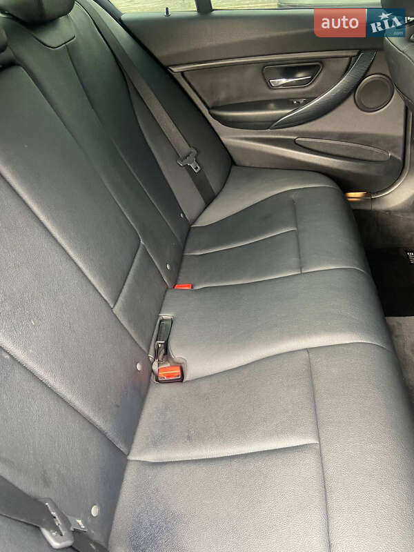 Седан BMW 3 Series 2013 в Черновцах фото 13 Седан BMW 3 Series 2013 в Черновцах