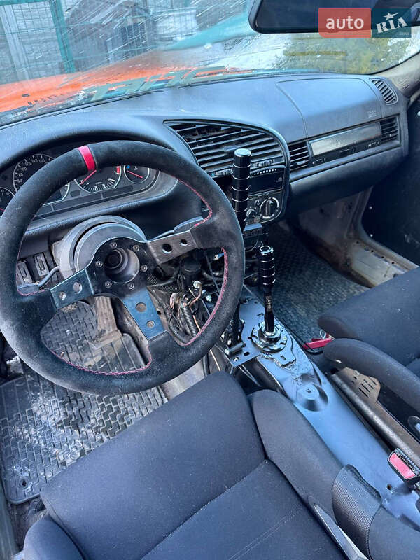 Купе BMW 3 Series 1994 в Киеве