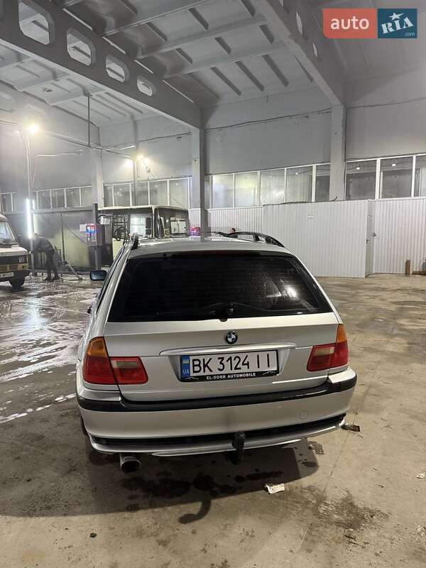 Универсал BMW 3 Series 2004 в Ровно