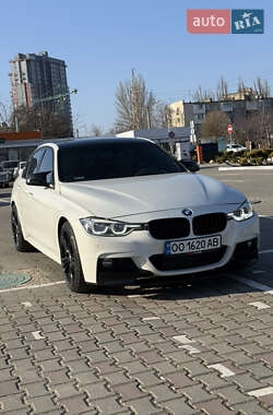 Седан BMW 3 Series 2015 в Одессе
