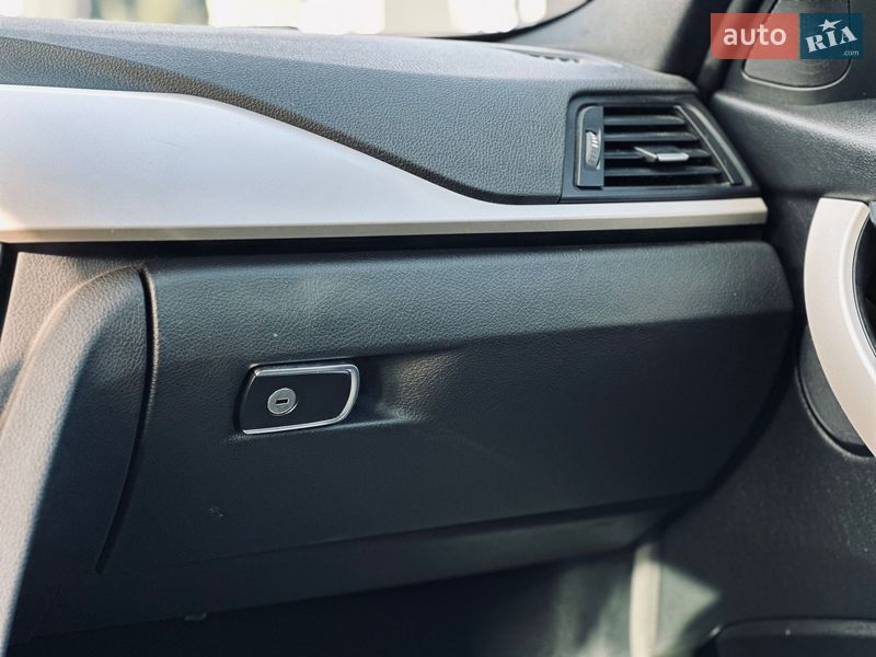 Седан BMW 3 Series 2014 в Кременчуге