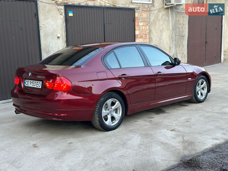 Седан BMW 3 Series 2010 в Черновцах