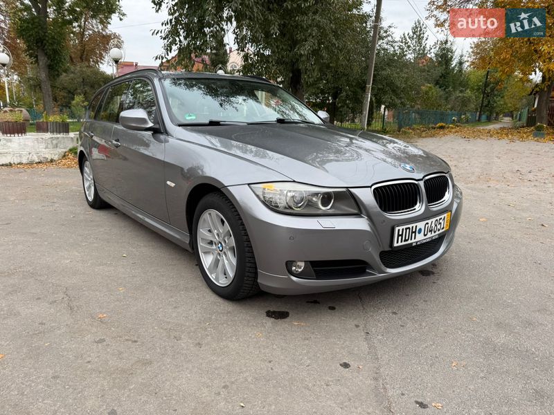 BMW 3 Series 2010
