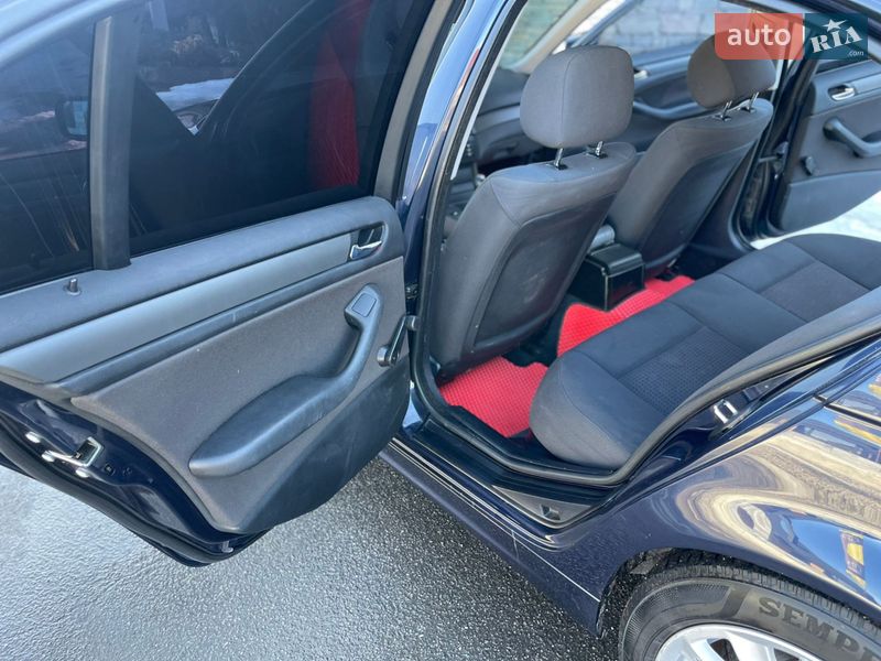 Седан BMW 3 Series 2003 в Хмельницком
