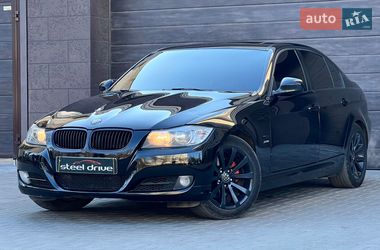 Седан BMW 3 Series 2010 в Николаеве