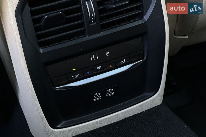 Седан BMW 3 Series 2022 в Львове