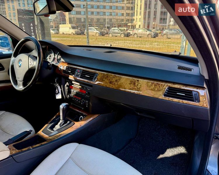 Седан BMW 3 Series 2005 в Киеве