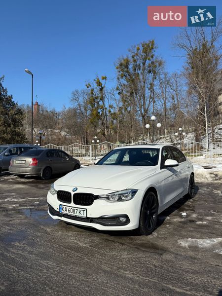 Седан BMW 3 Series 2018 в Киеве