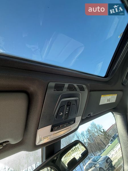 Седан BMW 3 Series 2018 в Киеве