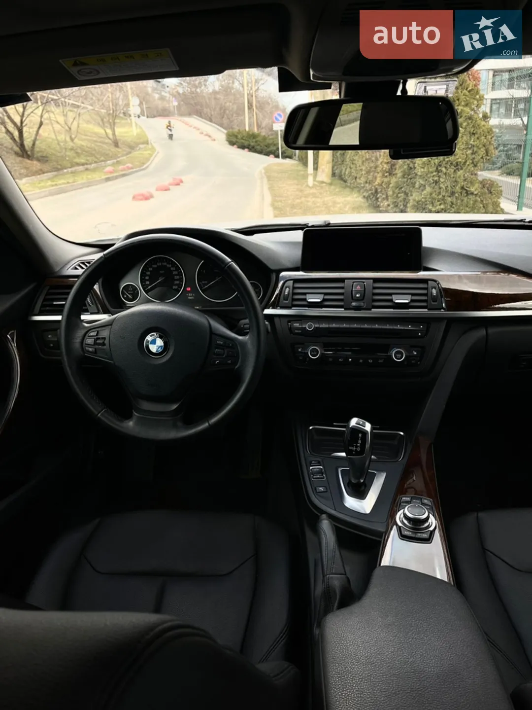 2012 BMW 3er - мініатюра 12
