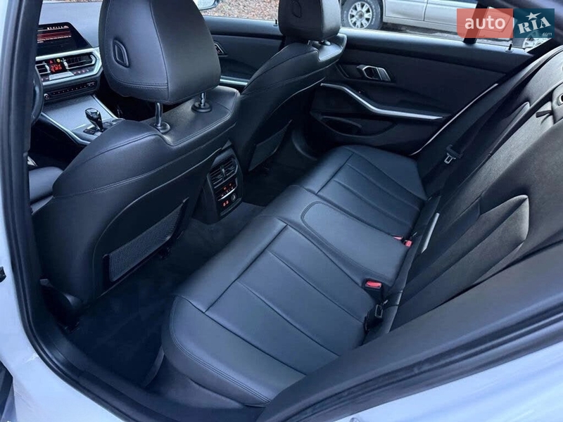 Седан BMW 3 Series 2020 в Виннице