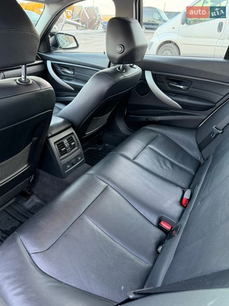 Седан BMW 3 Series 2013 в Ровно