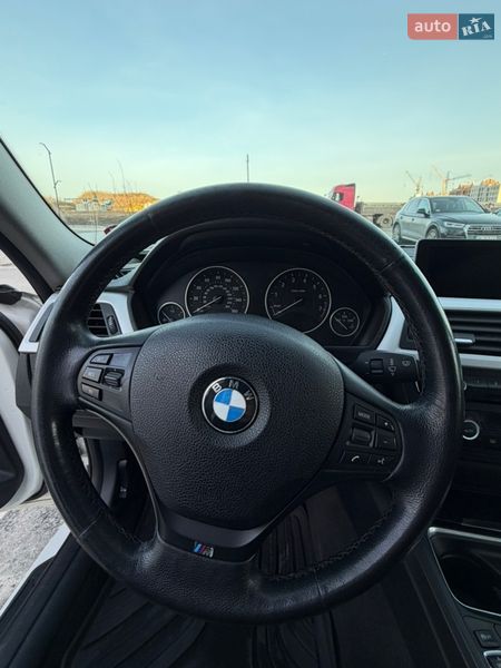 Седан BMW 3 Series 2013 в Ровно