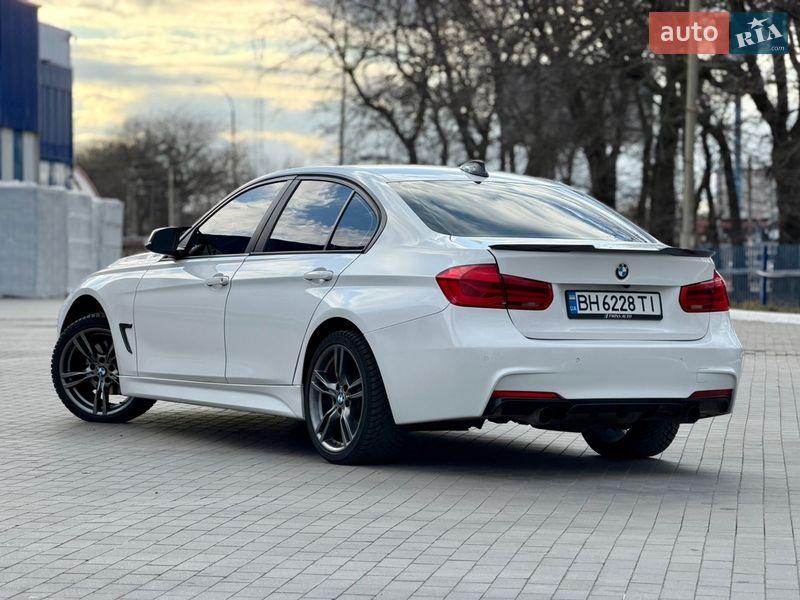 Седан BMW 3 Series 2016 в Одессе