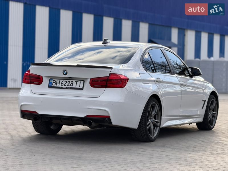 Седан BMW 3 Series 2016 в Одессе