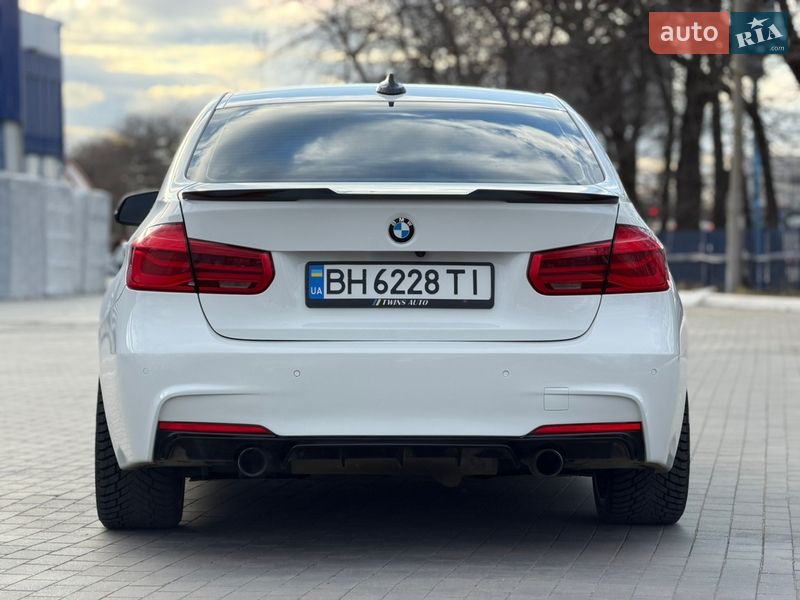 Седан BMW 3 Series 2016 в Одессе