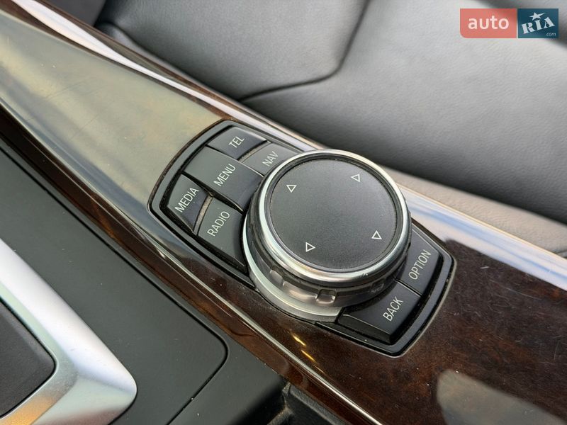 Седан BMW 3 Series 2016 в Одессе