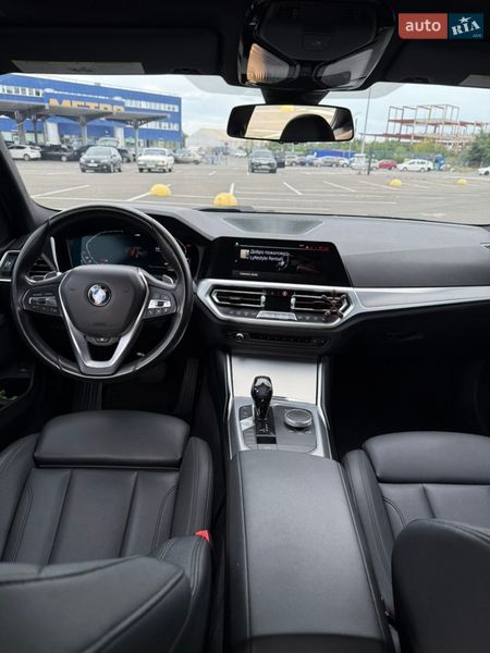 Седан BMW 3 Series 2019 в Киеве