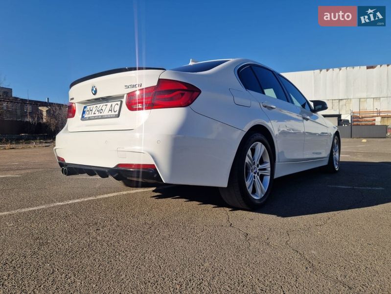 Седан BMW 3 Series 2017 в Одессе