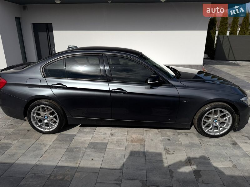 Седан BMW 3 Series 2012 в Виннице
