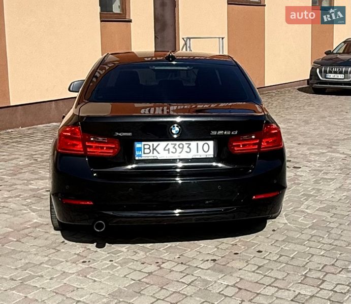 Седан BMW 3 Series 2013 в Ровно