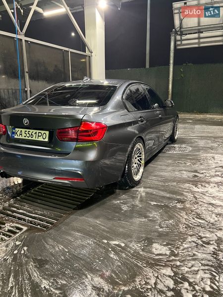 Седан BMW 3 Series 2017 в Киеве