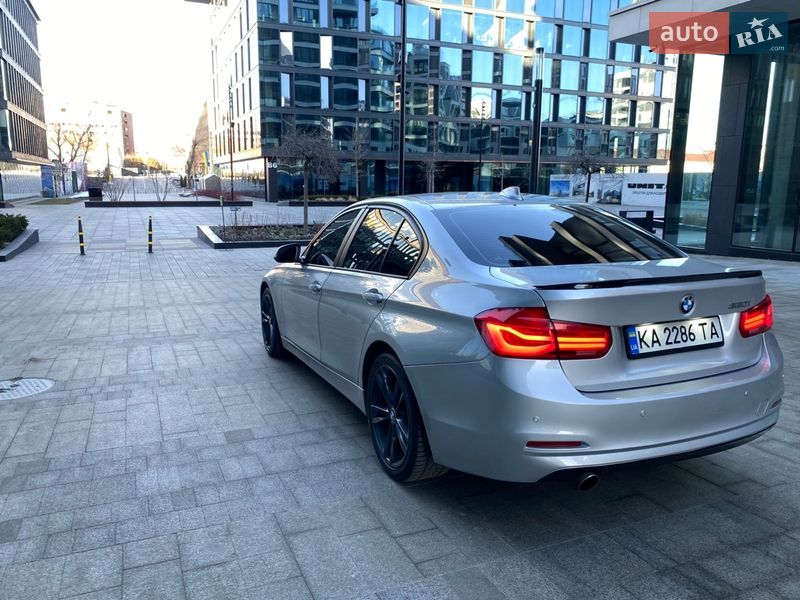 Седан BMW 3 Series 2016 в Киеве