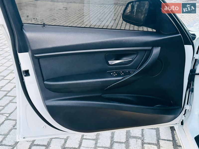 Седан BMW 3 Series 2018 в Белой Церкви