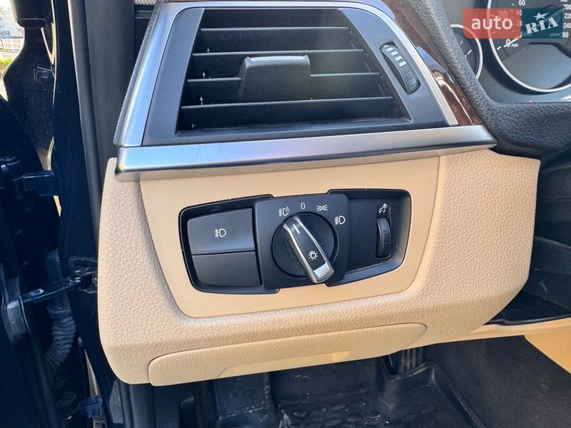 Седан BMW 3 Series 2017 в Одессе