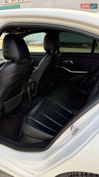Седан BMW 3 Series 2019 в Запорожье