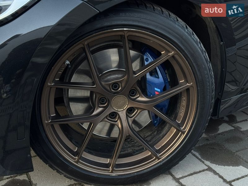 Седан BMW 3 Series 2019 в Вінниці