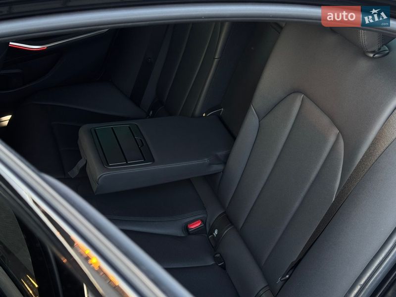 Седан BMW 3 Series 2019 в Вінниці