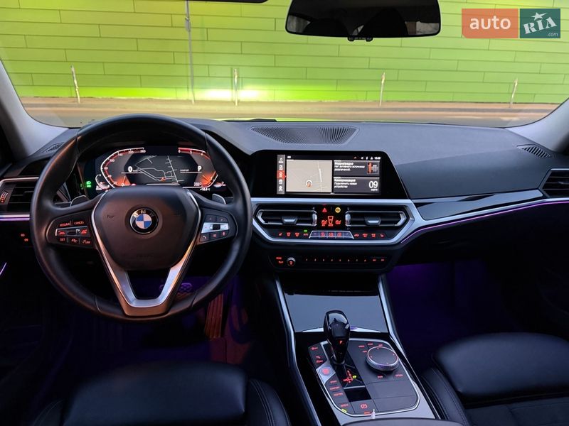 Седан BMW 3 Series 2019 в Киеве