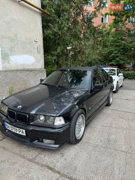 Седан BMW 3 Series 1991 в Измаиле