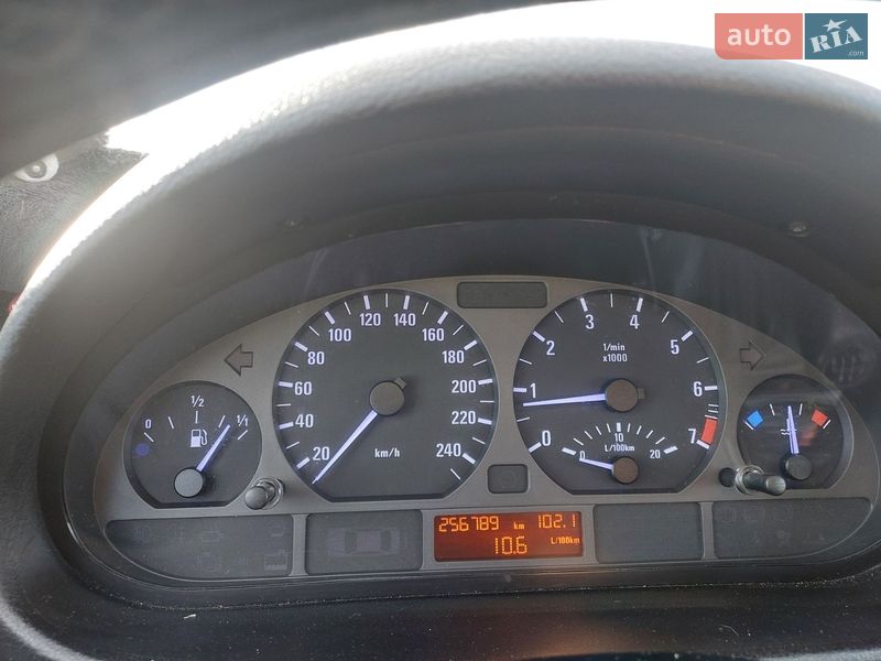 Универсал BMW 3 Series 2005 в Киеве