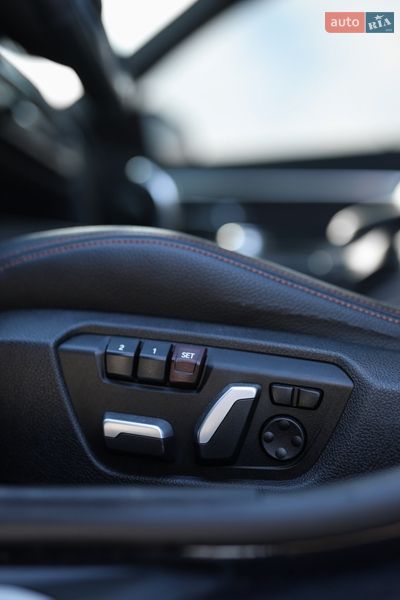 Седан BMW 3 Series 2016 в Львове