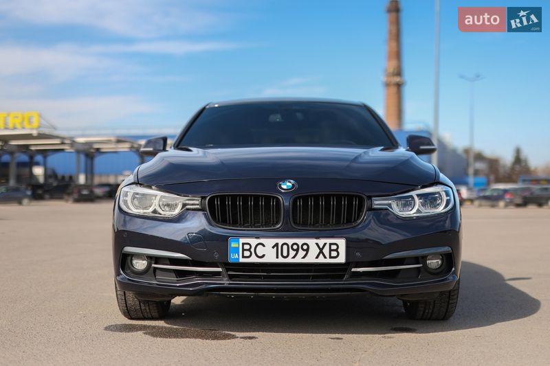 Седан BMW 3 Series 2016 в Львове
