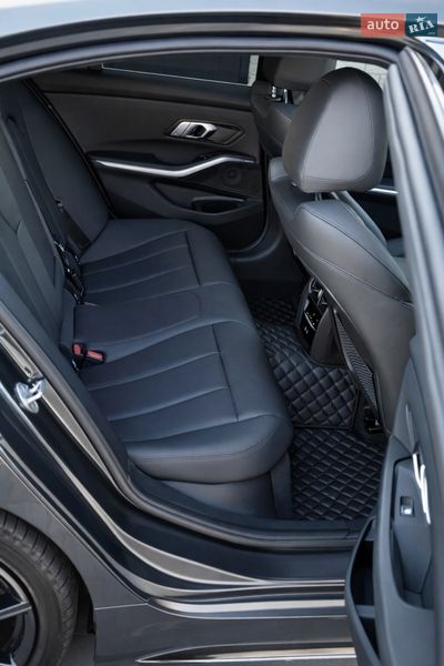 Седан BMW 3 Series 2021 в Днепре