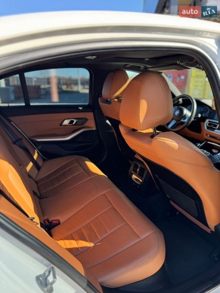 Седан BMW 3 Series 2019 в Ивано-Франковске