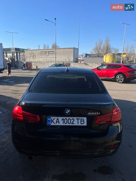 Седан BMW 3 Series 2016 в Киеве