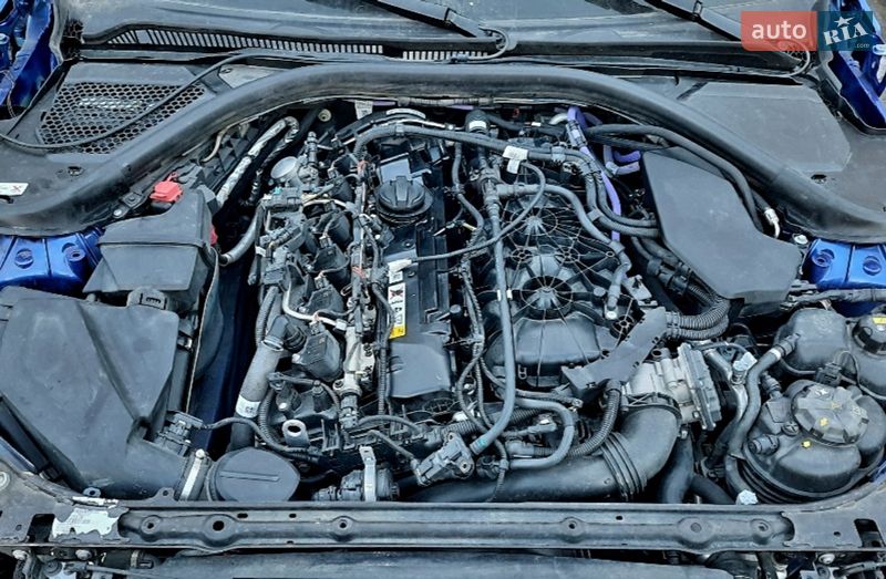 Седан BMW 3 Series 2021 в Києві
