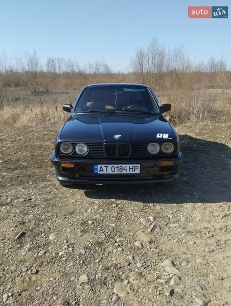 Седан BMW 3 Series 1990 в Надворной