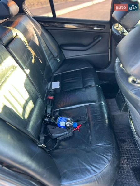 Седан BMW 3 Series 2000 в Броварах