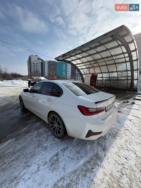 Седан BMW 3 Series 2020 в Львове