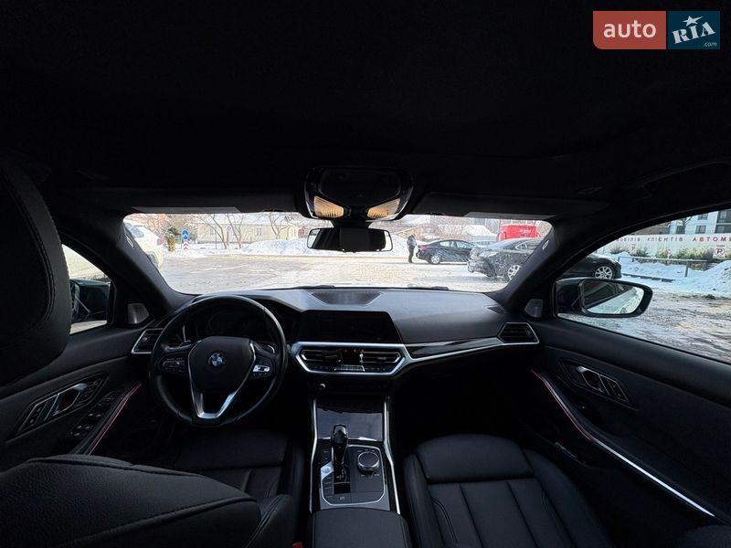 Седан BMW 3 Series 2020 в Львове